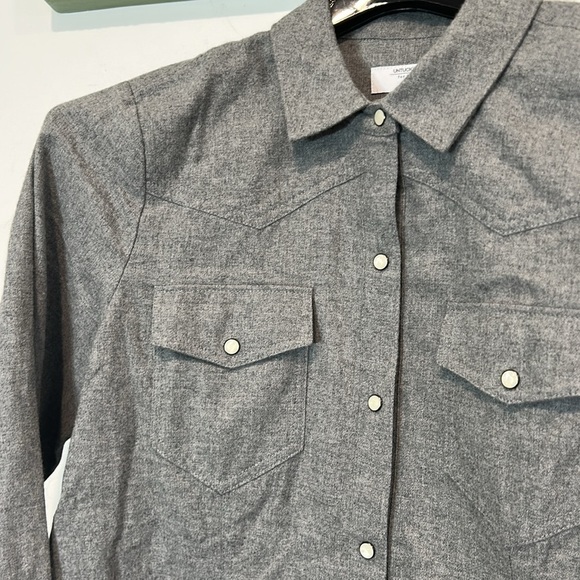 UNTUCKit her pearl snap button down long sleeve flannel Shirt grey nwot - Picture 4 of 7